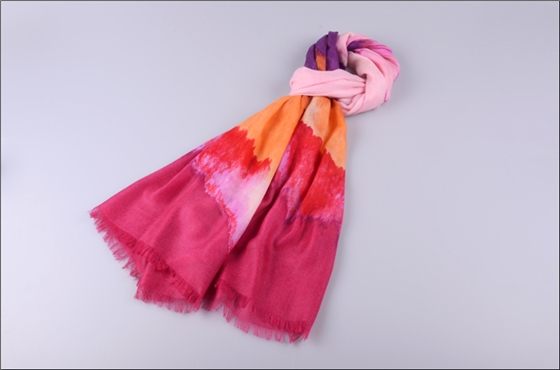 羊絨圍巾批發(fā)