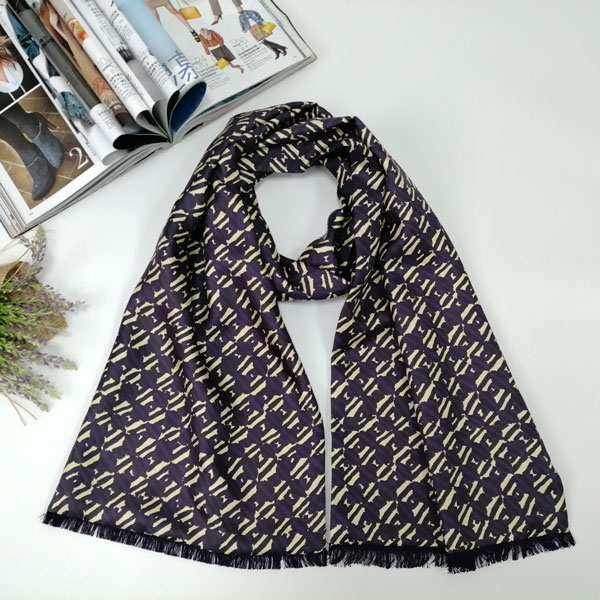 男士儒雅氣質(zhì)圍巾